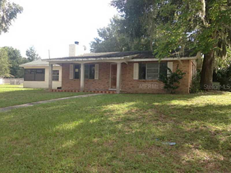558 E Waldo St., Groveland, FL 34736