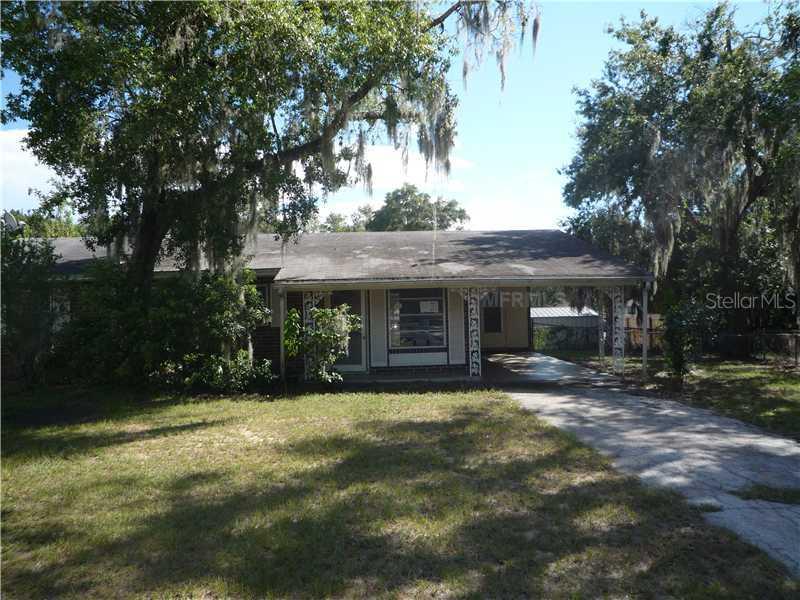 808 Carol Ct., Tavares, FL 32778