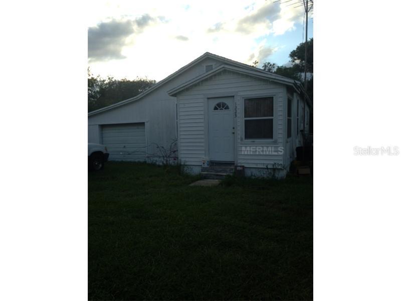 1223 Pine Ave., Tavares, FL 32778