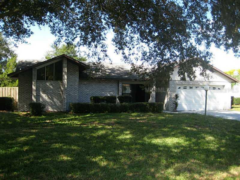 118 Ridgeview Dr., Eustis, FL 32726