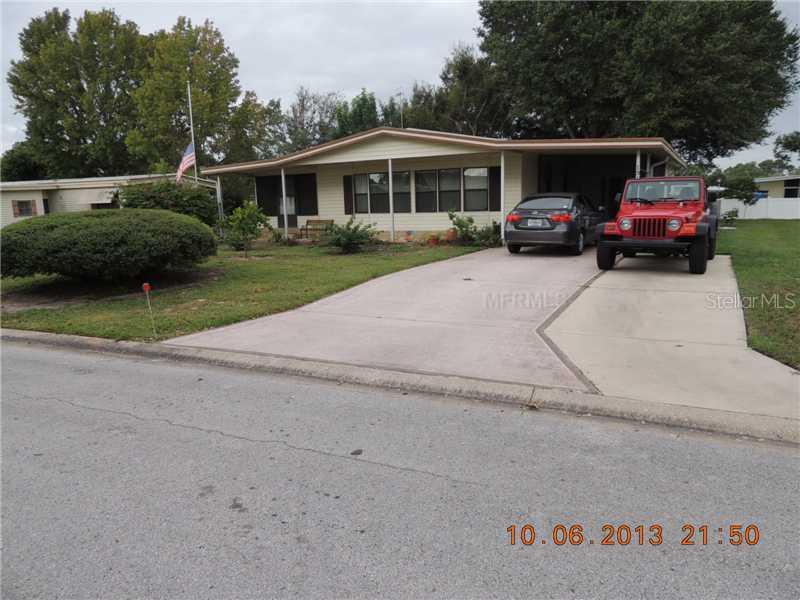 1317 Mohawk Cir., Tavares, FL 32778