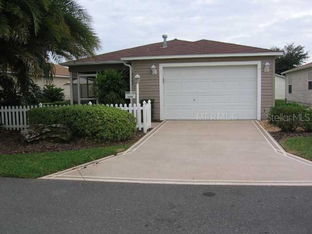 2462 Laurel Bay Ln., The Villages, FL 32162