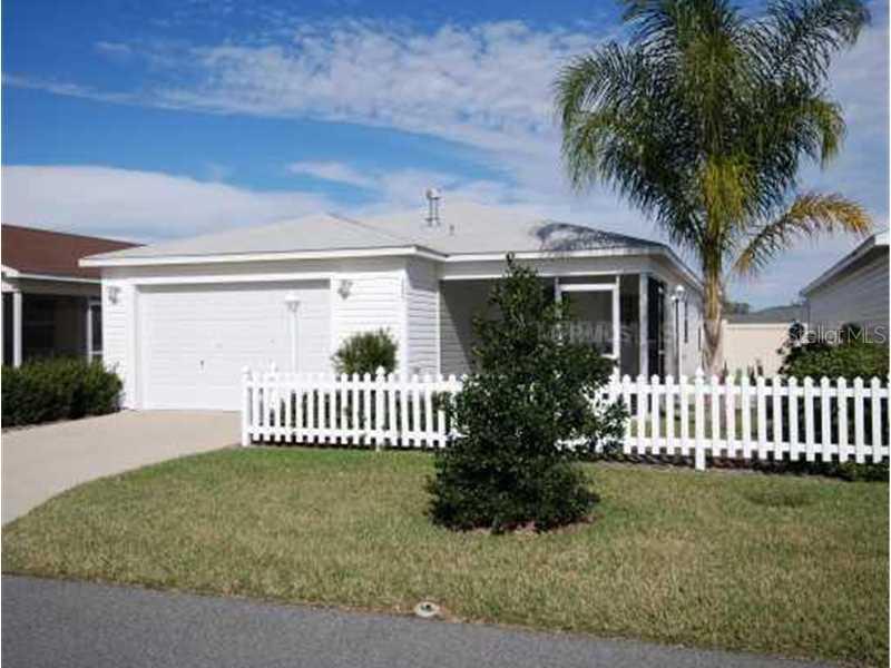 2395 Baton Pl., The Villages, FL 32162