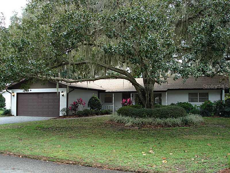 31919 Bay St., Tavares, FL 32778