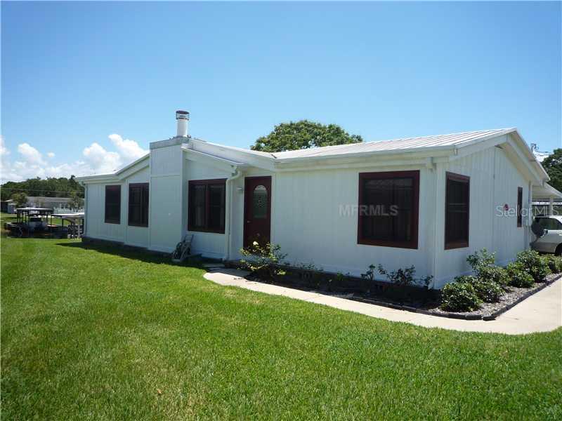 12627 Milwaukee Ave., Tavares, FL 32778