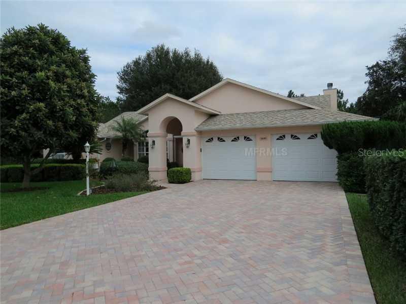 26101 Newcombe Cir., Leesburg, FL 34748