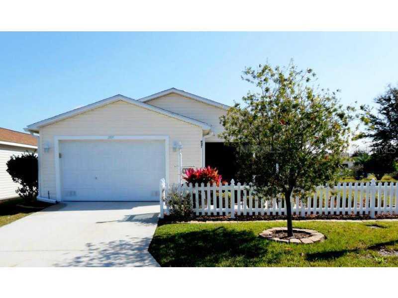 921 Allagash Ave., The Villages, FL 32162