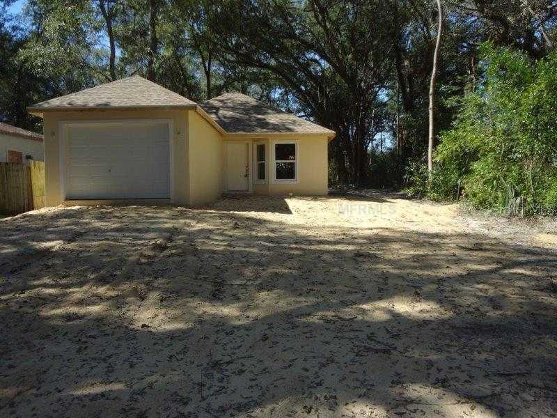 31477 Ghent Ave., Sorrento, FL 32776