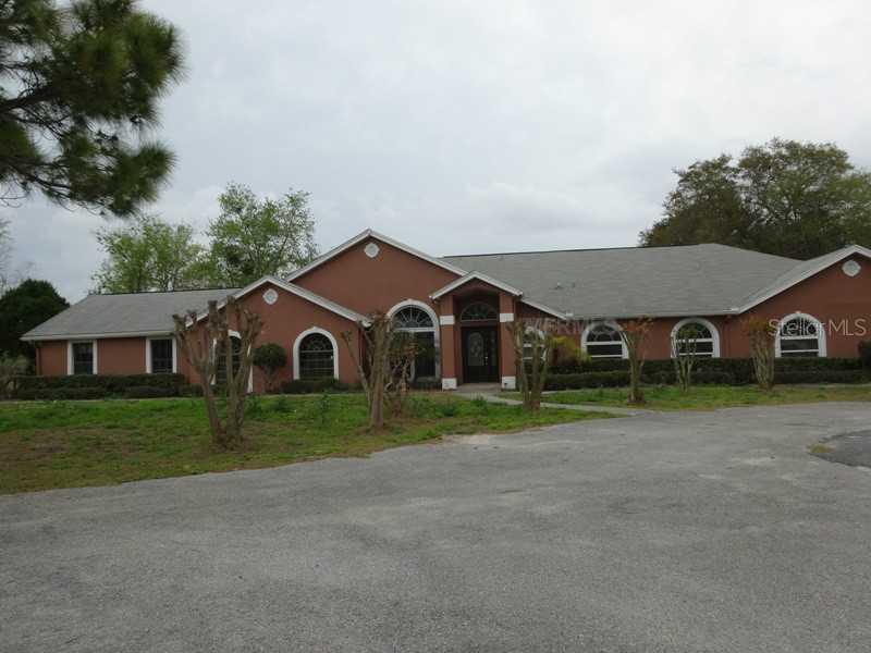 28136 Shirley Shores Rd., Tavares, FL 32778