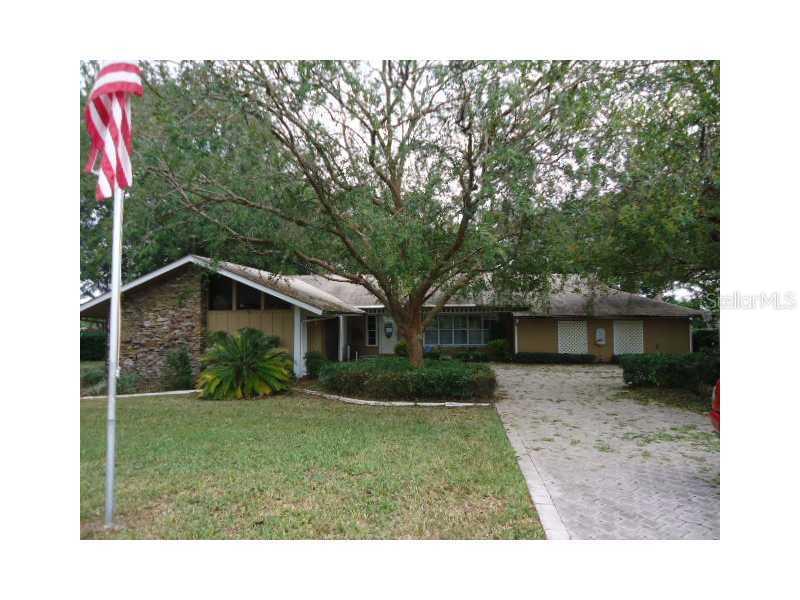 33908 Valencia Dr., Leesburg, FL 34788