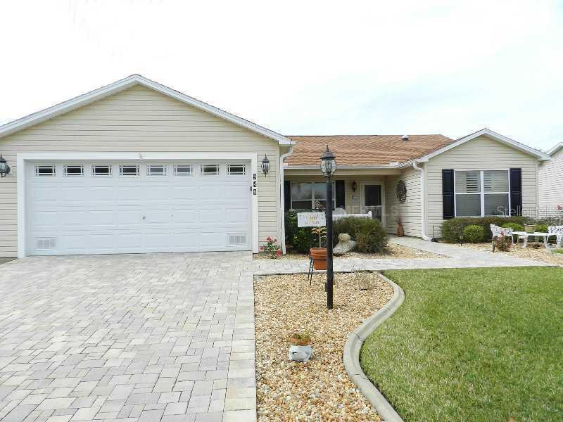 946 Cambridge Ct., The Villages, FL 32162