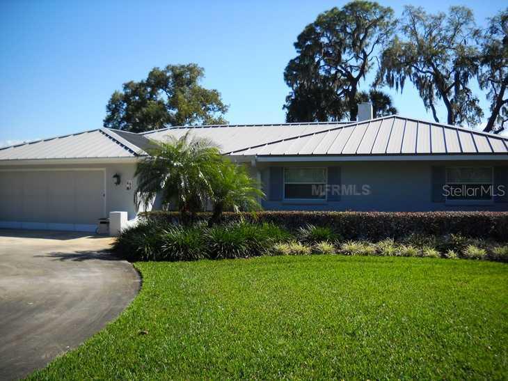 612 Lake Dora Dr., Tavares, FL 32778