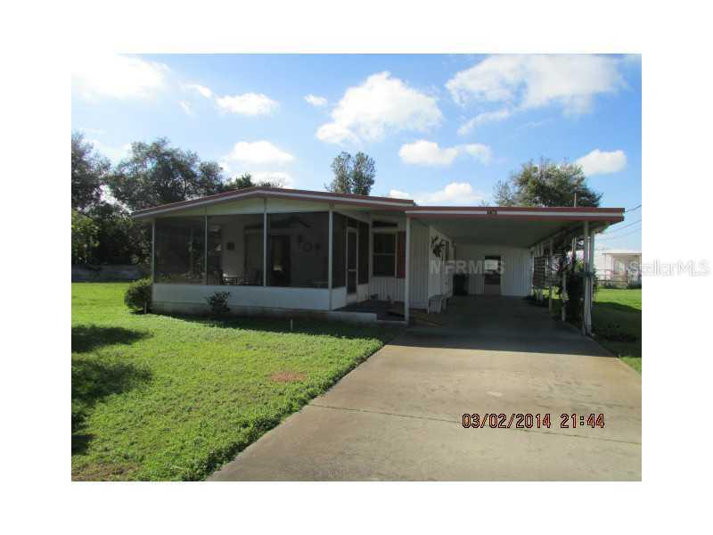 1401 Penny Ct., Tavares, FL 32778