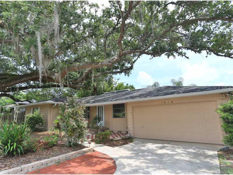 1610 Crestview Dr., Mount Dora, FL 32757