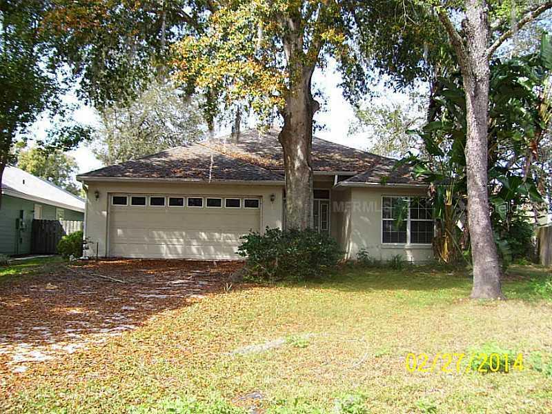 1139 Juniper Ct., Tavares, FL 32778