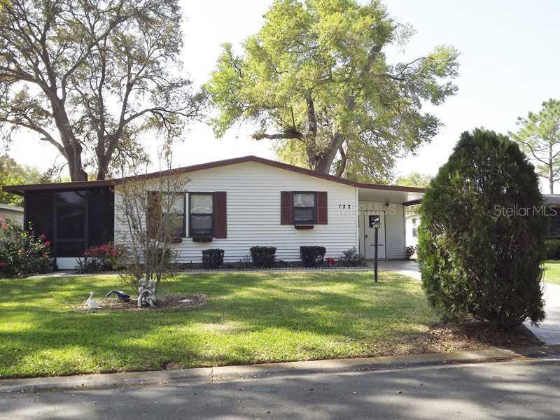 722 Camelia Ct, The Villages, FL 32159