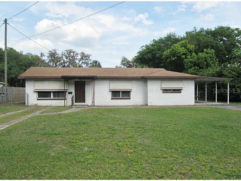 1306 Park Ave., Tavares, FL 32778
