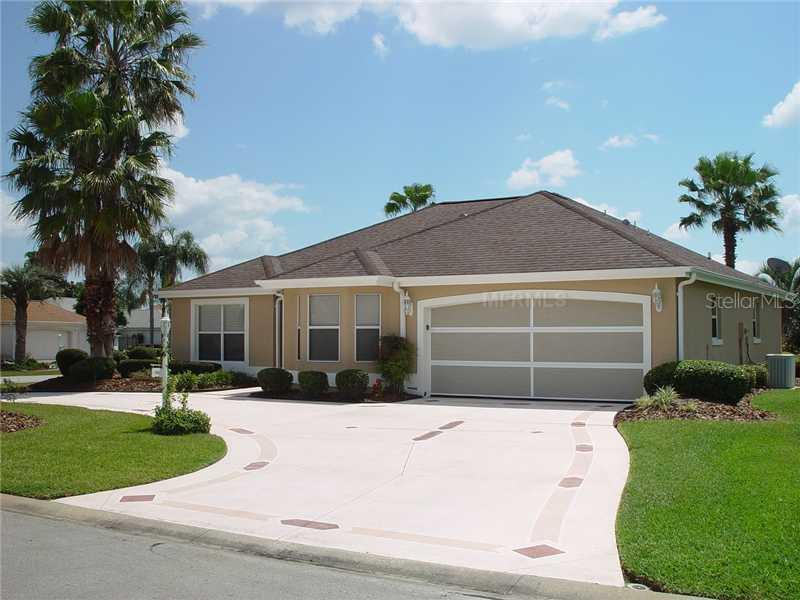 2102 Charo Ln., The Villages, FL 32159