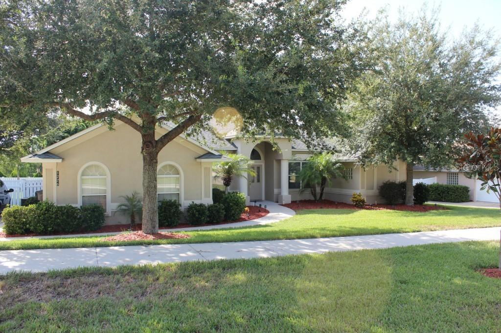 1226 Brentwood Dr., Clermont, FL 34711