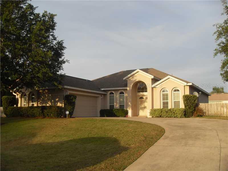 2027 Meadowside Dr., Eustis, FL 32726