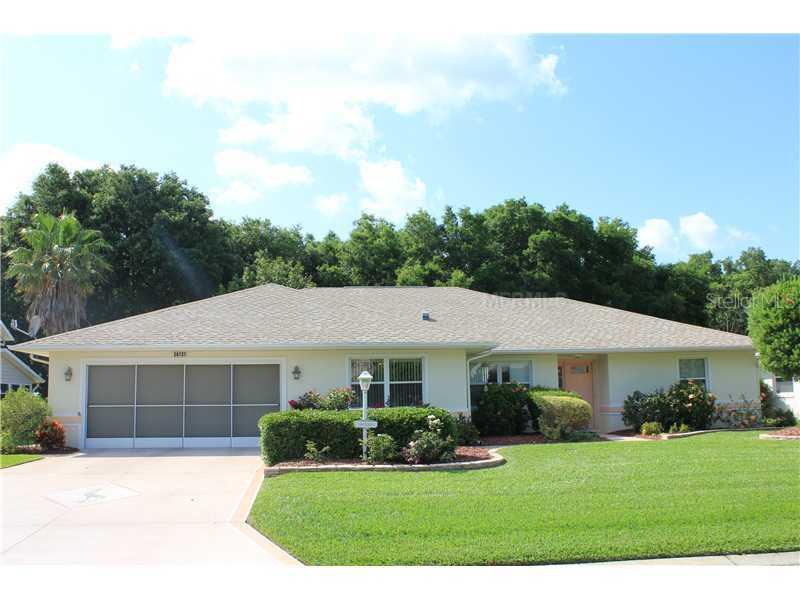 26737 Racquet Cir., Leesburg, FL 34748