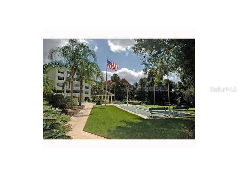 101 N Grandview St. #402, Mount Dora, FL 32757