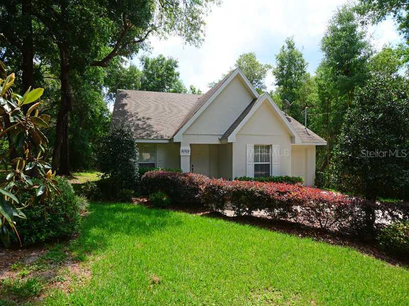 30708 Edgewood St., Sorrento, FL 32776
