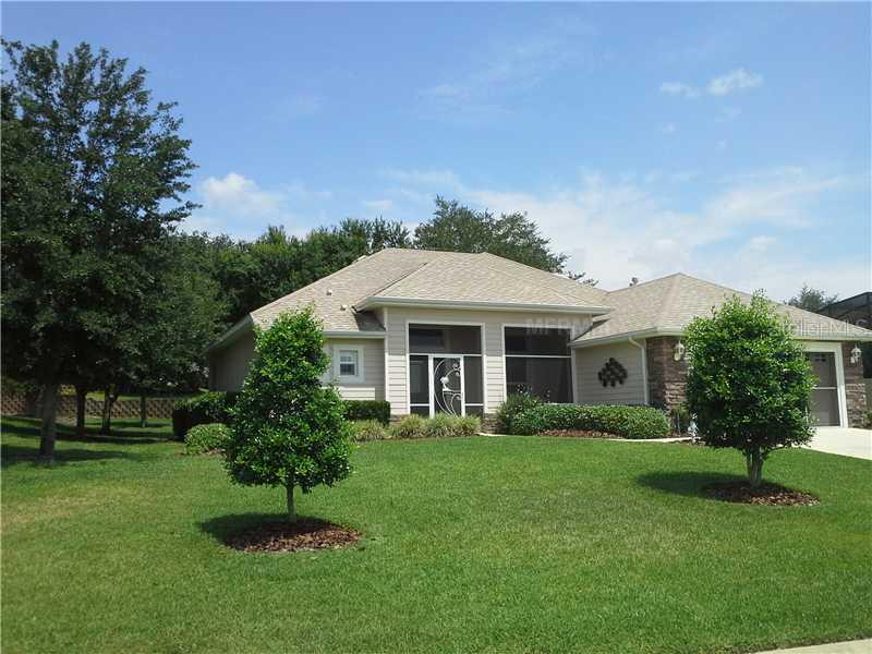 5653 Freeport Dr., Tavares, FL 32778