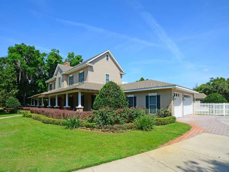 15923 Chestnut Ln., Tavares, FL 32778