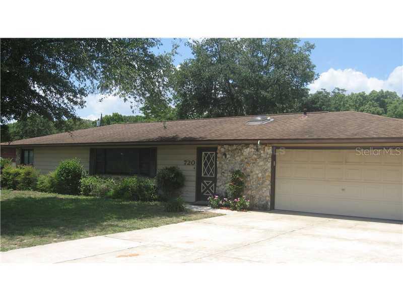 720 Hook St., Clermont, FL 34711
