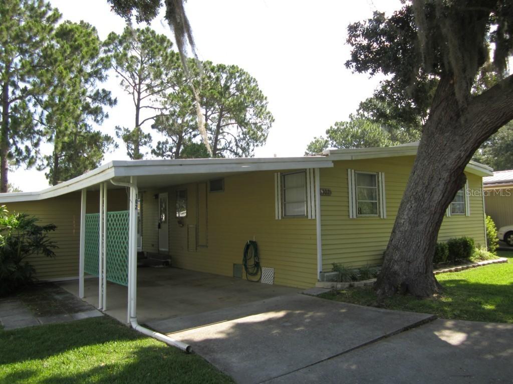 102 Parkland Dr., Eustis, FL 32726