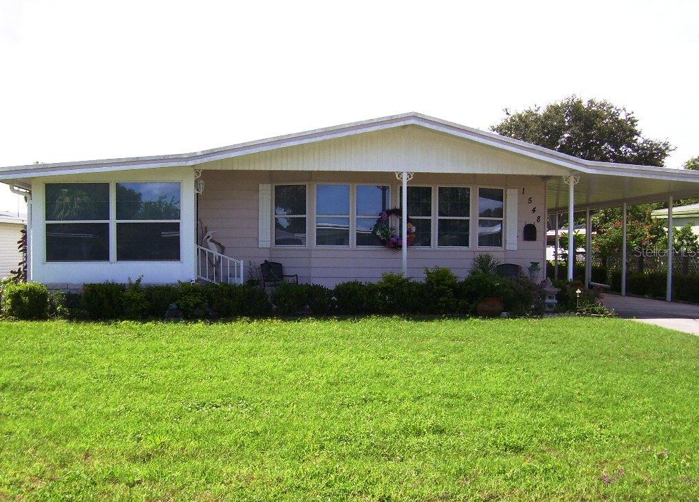 1548 Apache Cir., Tavares, FL 32778