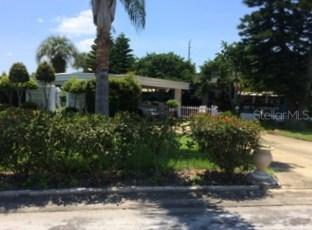 31545 Terrace Dr., Tavares, FL 32778