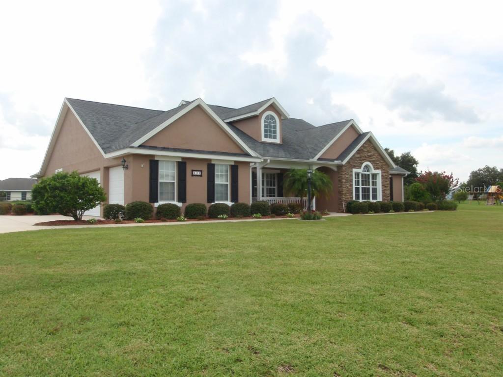 5112 Hutchinson Way, Lady Lake, FL 32159