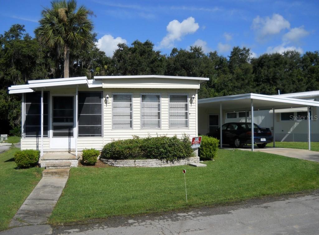 9 Cocos Plumosa Dr. #9A, Eustis, FL 32726