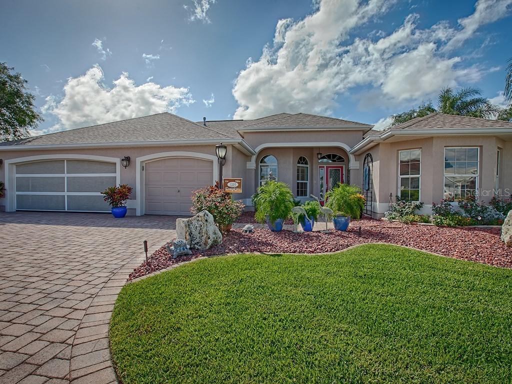 1205 Weaton Ct., The Villages, FL 32162