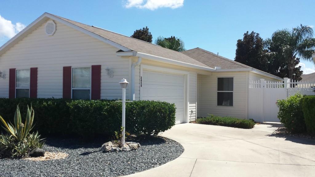 2458 Kenmore Ln., The Villages, FL 32162