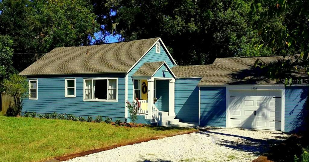 1225 E 1st Ave., Mount Dora, FL 32757