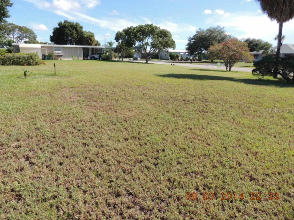 1100 Elkhart Cir., Tavares, FL 32778