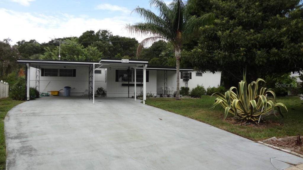 31701 Terrace Dr., Tavares, FL 32778