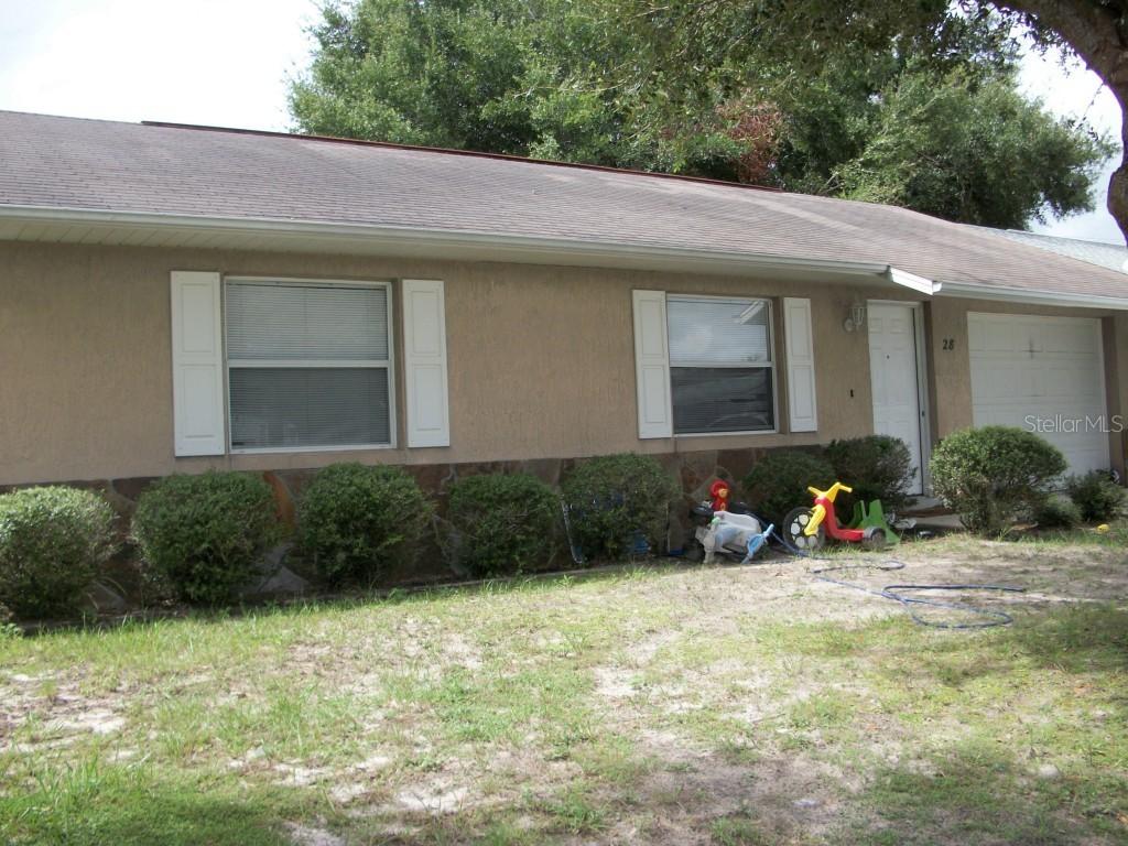 28 Bonaire Pl., Umatilla, FL 32784