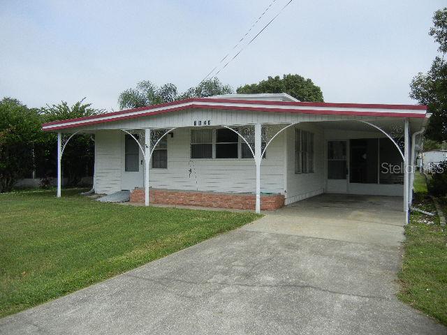 1524 Lakeview Dr., Tavares, FL 32778