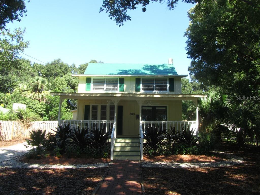 810 N Tremain St., Mount Dora, FL 32757