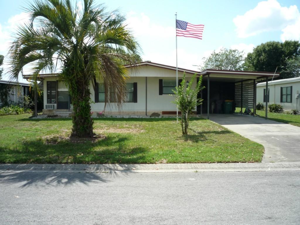 1564 Apache Cir., Tavares, FL 32778