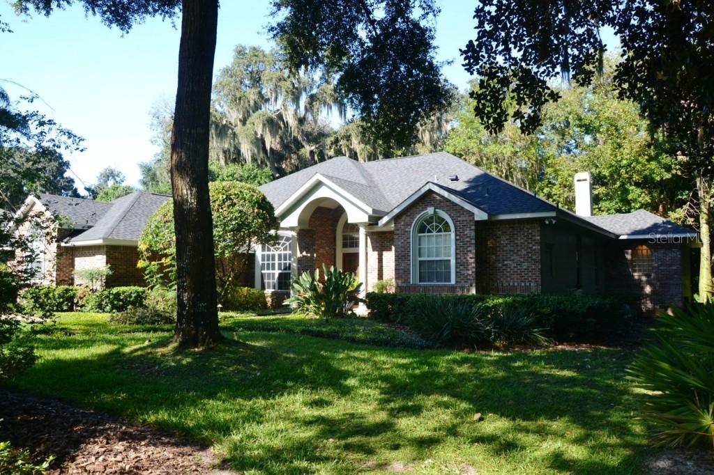 15839 Chestnut Ln., Tavares, FL 32778