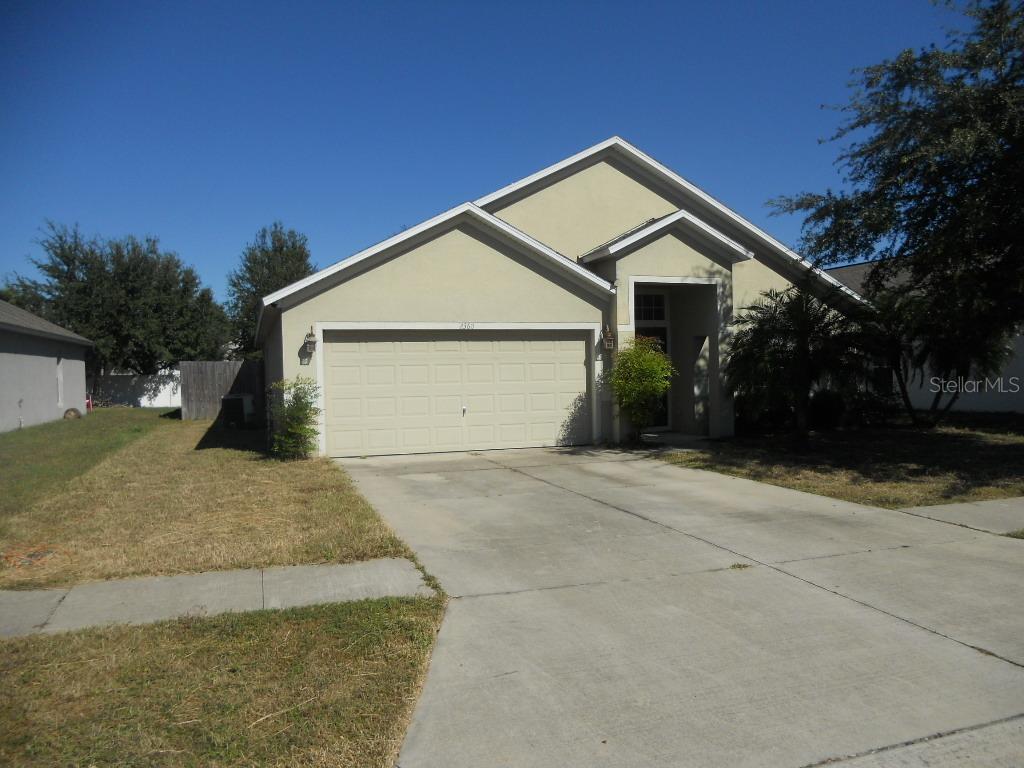2360 Barons Ct., Tavares, FL 32778