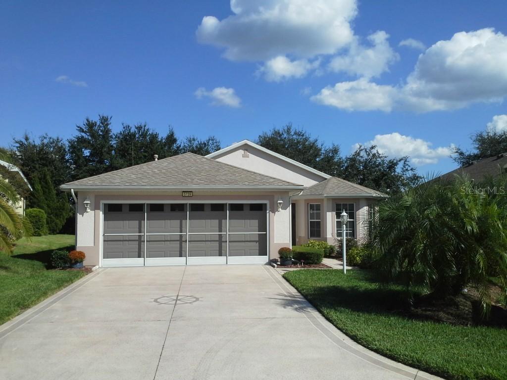 5739 Bounty Cir., Tavares, FL 32778