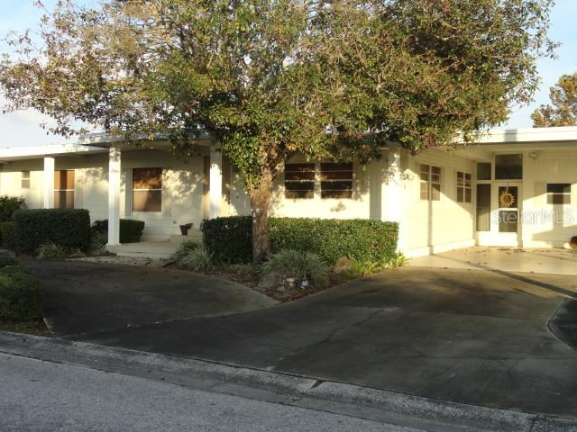 1010 Morningview Dr., Tavares, FL 32778