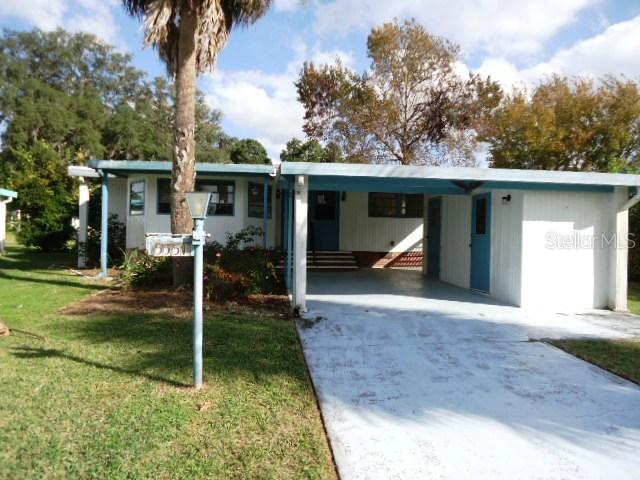 5551 Williamsburg Ln., Wildwood, FL 34785