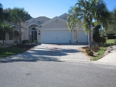 1883 Oxford Ln., The Villages, FL 32162